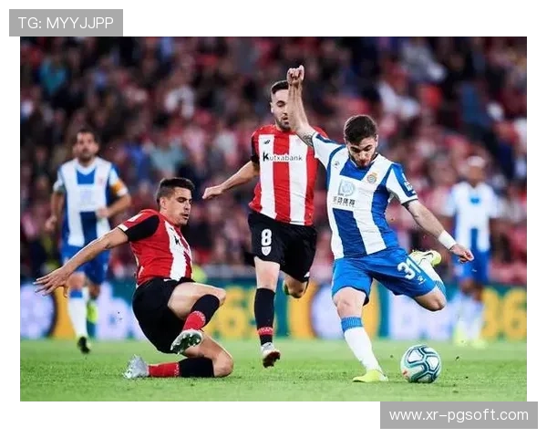 “皇马客场挑战毕尔巴鄂，密集赛程下防守稳定性成抢分关键”