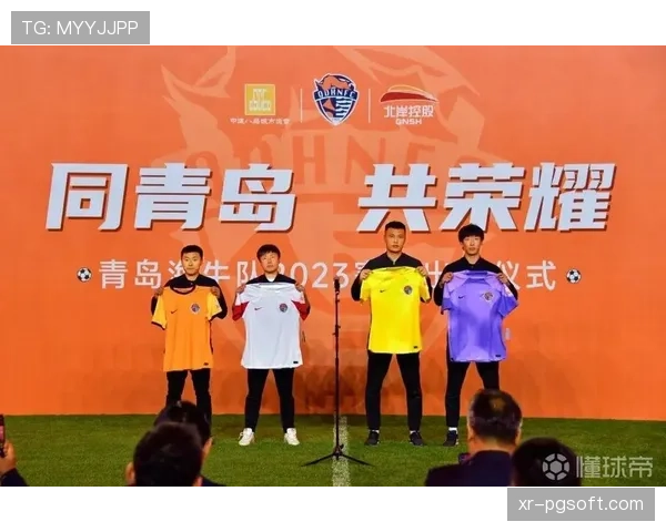 前国脚、青岛海牛老将郑龙宣布在2026赛季结束后正式退役